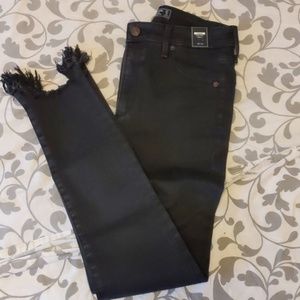 NWT Abercrombie black Simone jeans